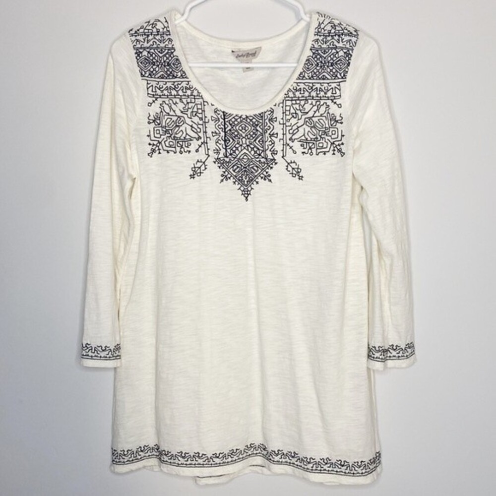 Lucky Brand Embroidered Long Sleeve Knit Top Size Medium